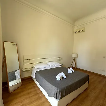 Amica In Piazza شقة